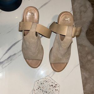 worn once size 7.5 Marc Fisher wedge